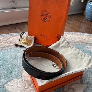 Iconic H Belt buckle and reversible leather strap 32MM